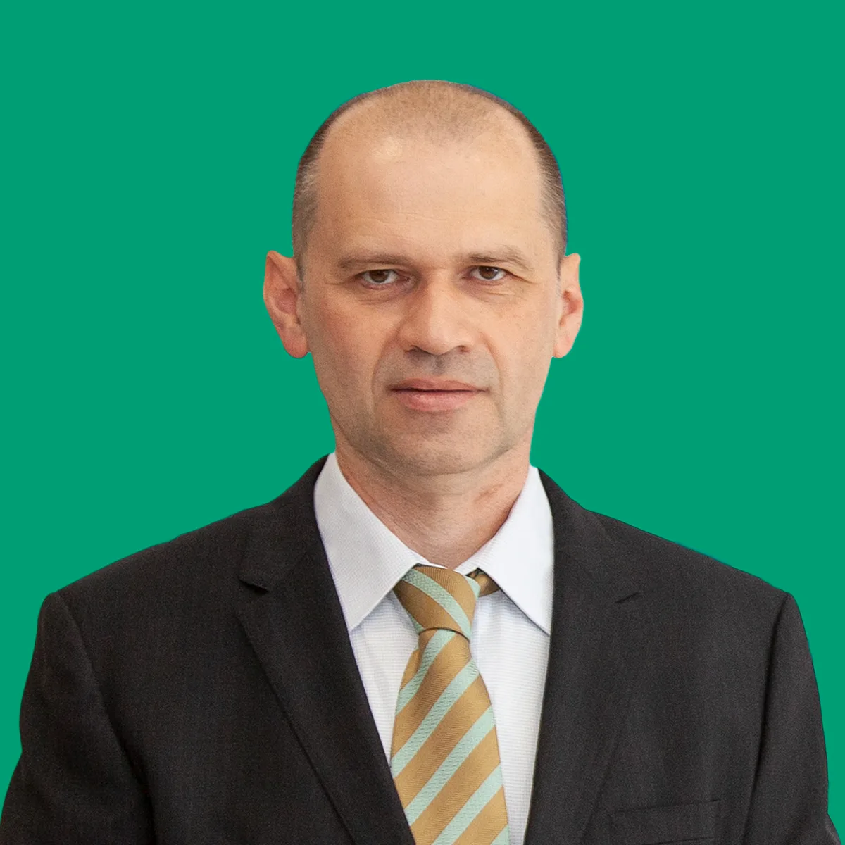 Dragan je Izvršni direktor za inženjering kompanije Galenika
