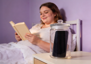 Why sometimes we need to switch off our phones to reconnect with ourselves